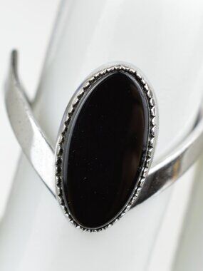 VTG Beaucraft Sterling Silver Black Onyx Chevron Bypass V Ring Size 6